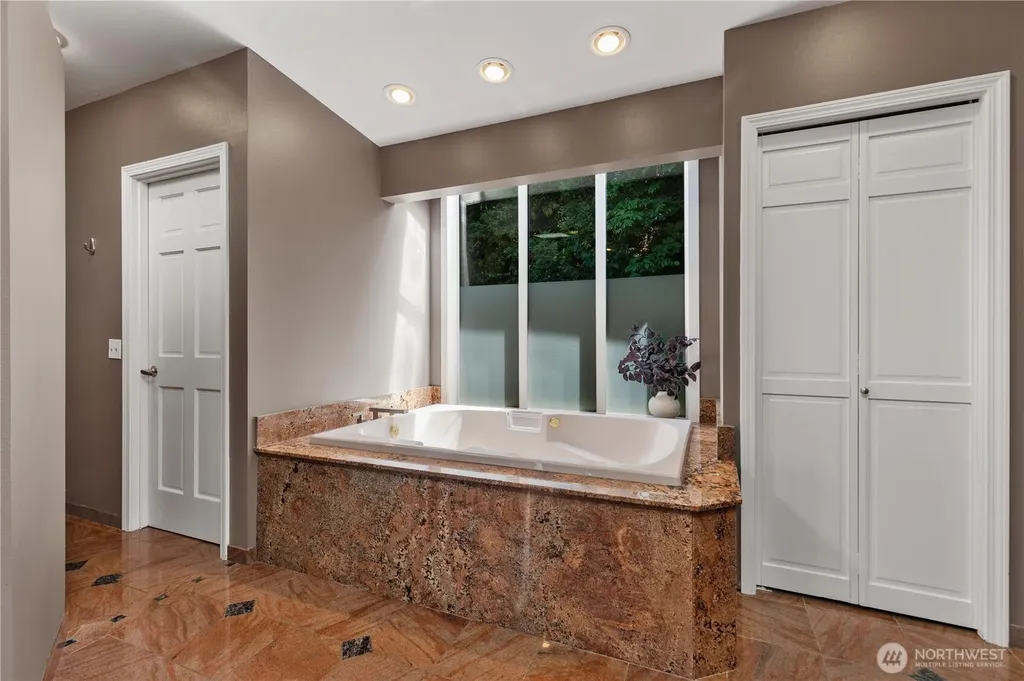 7723 168th Place SW Edmonds WA 98026
