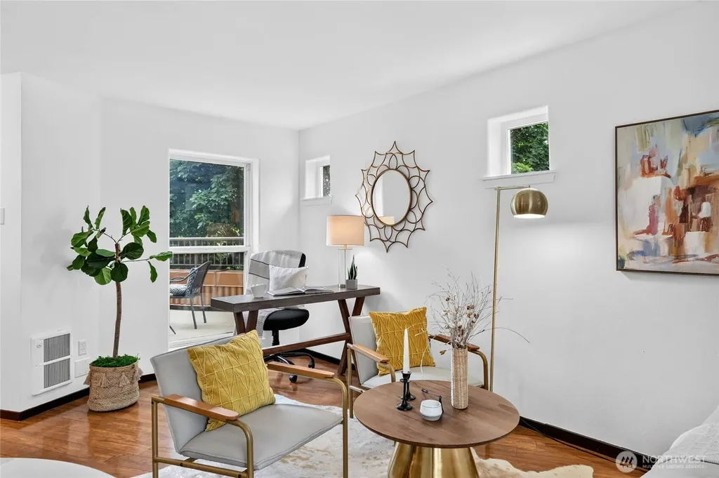 4020 Aurora Avenue N Seattle WA 98103