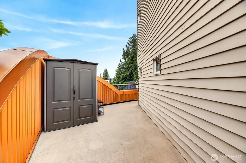 4020 Aurora Avenue N Seattle WA 98103