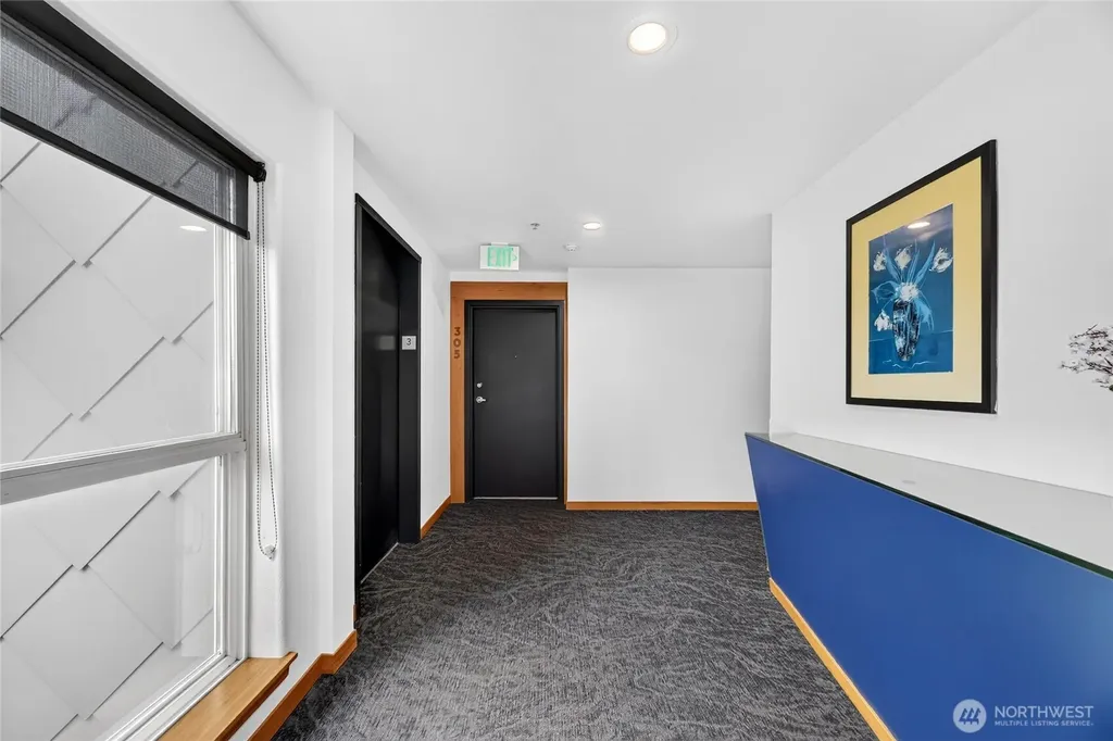 4020 Aurora Avenue N Seattle WA 98103