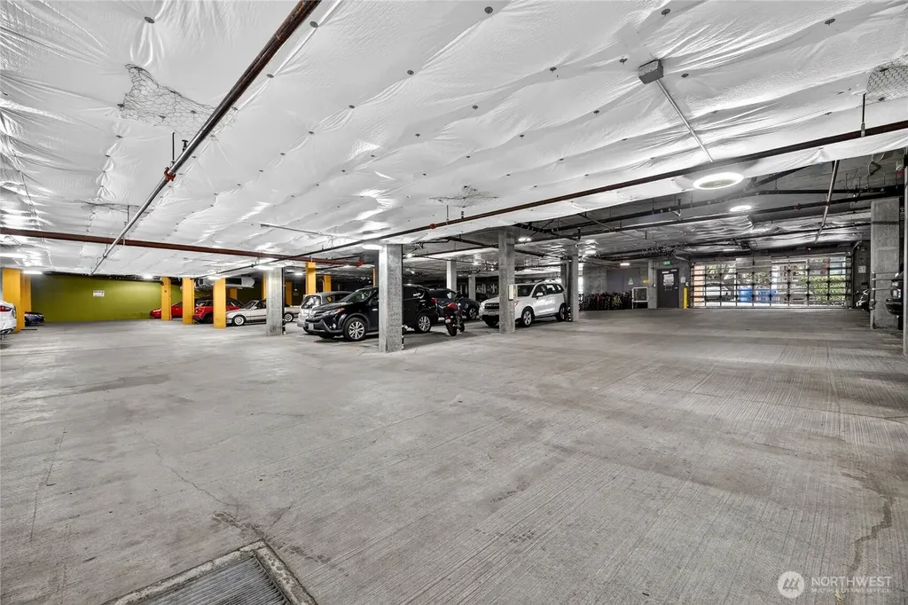 4020 Aurora Avenue N Seattle WA 98103