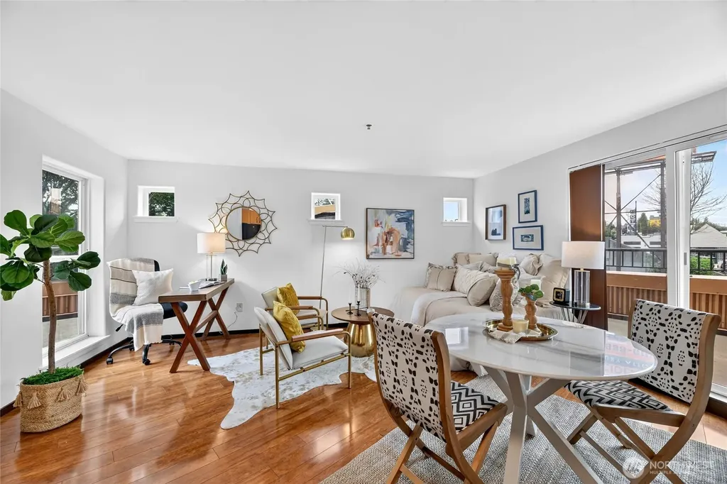 4020 Aurora Avenue N Seattle WA 98103