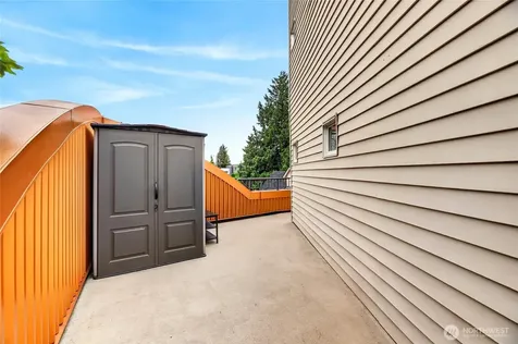 4020 Aurora Avenue N Seattle WA 98103