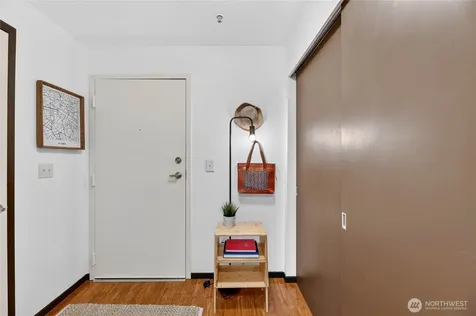 4020 Aurora Avenue N Seattle WA 98103