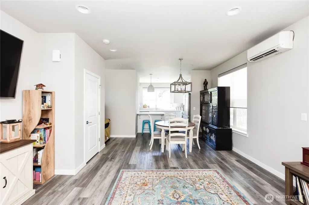 14229 9th Place W Lynnwood WA 98087