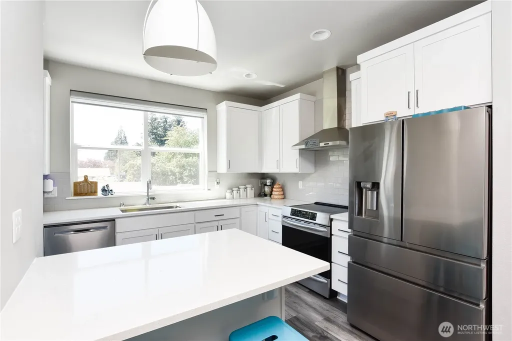 14229 9th Place W Lynnwood WA 98087