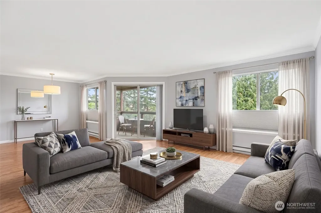 3421 SW Roxbury Street Seattle WA 98126
