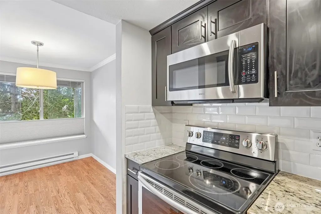 3421 SW Roxbury Street Seattle WA 98126