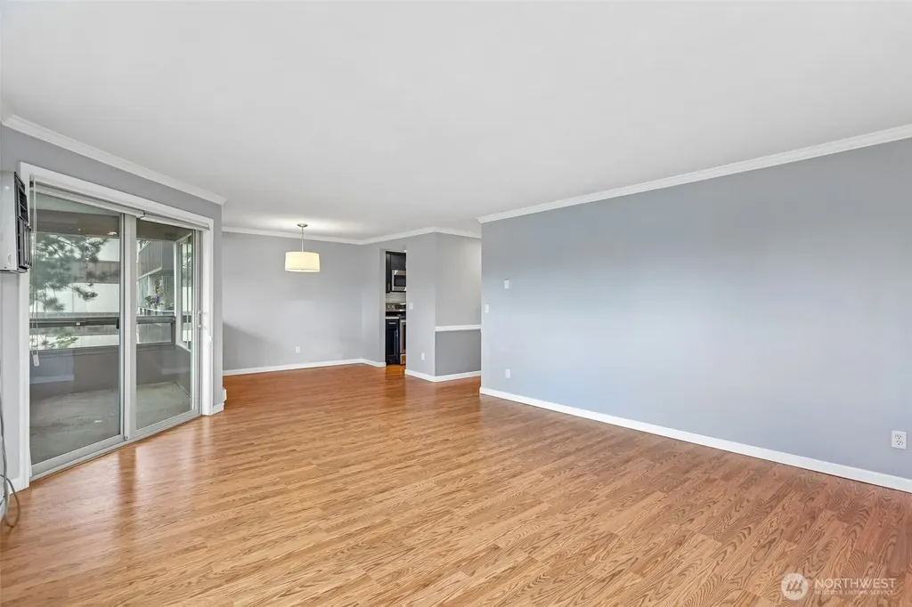 3421 SW Roxbury Street Seattle WA 98126