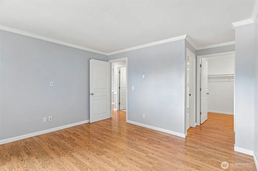 3421 SW Roxbury Street Seattle WA 98126