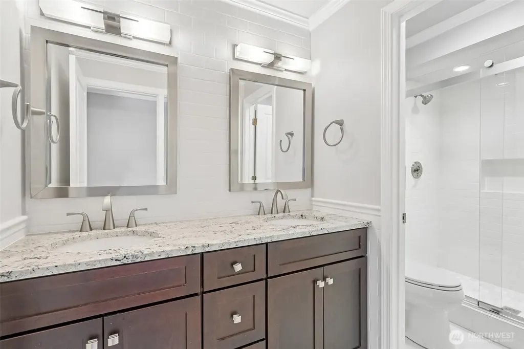 3421 SW Roxbury Street Seattle WA 98126