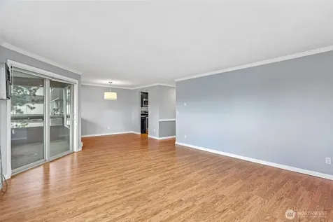 3421 SW Roxbury Street Seattle WA 98126