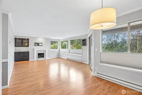 3421 SW Roxbury Street Seattle WA 98126