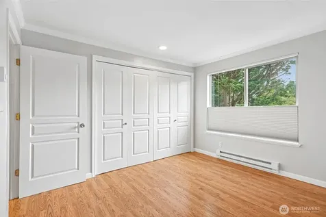 3421 SW Roxbury Street Seattle WA 98126