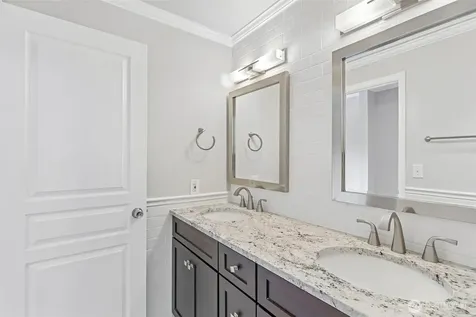 3421 SW Roxbury Street Seattle WA 98126