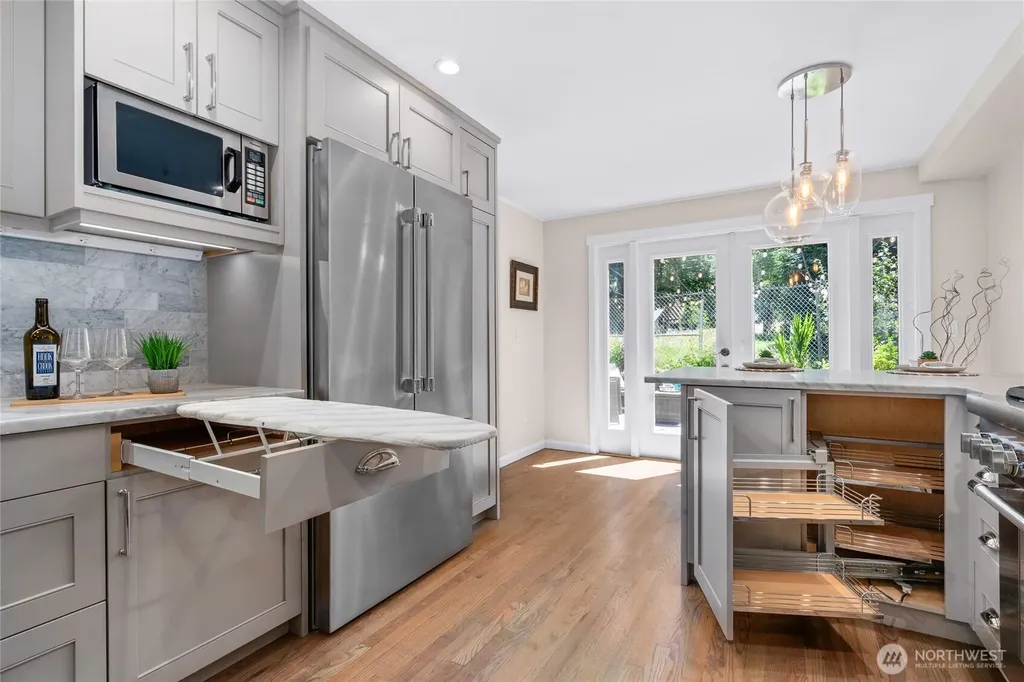 17521 NE 38th Court Redmond WA 98052