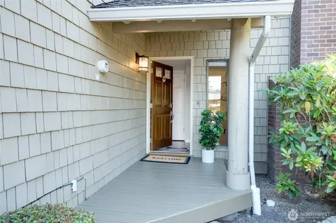 17521 NE 38th Court Redmond WA 98052