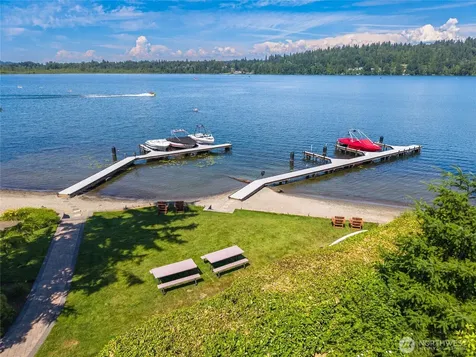 17521 NE 38th Court Redmond WA 98052