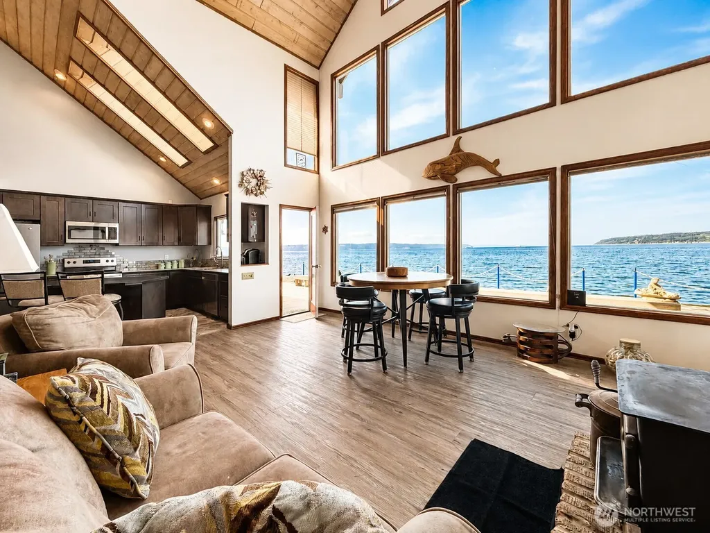 14 H South Beach Drive Hat Island WA 98206