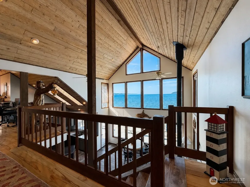 14 H South Beach Drive Hat Island WA 98206