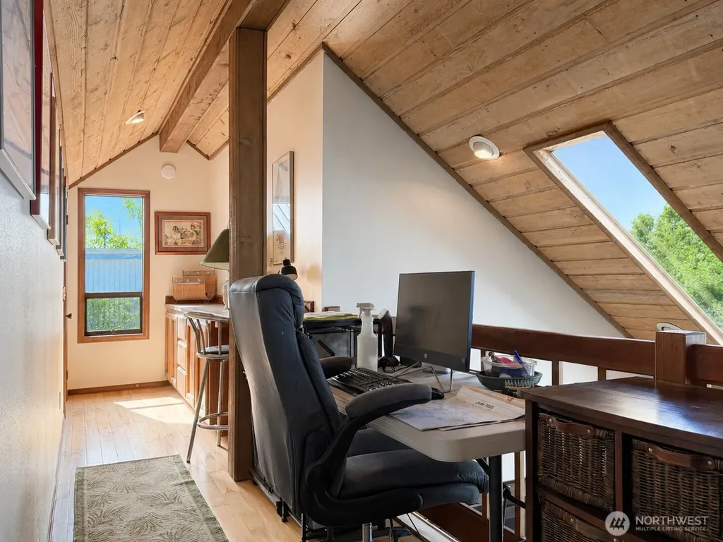 14 H South Beach Drive Hat Island WA 98206