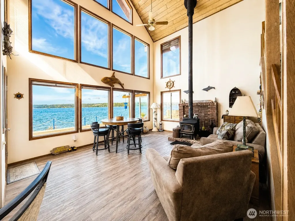 14 H South Beach Drive Hat Island WA 98206
