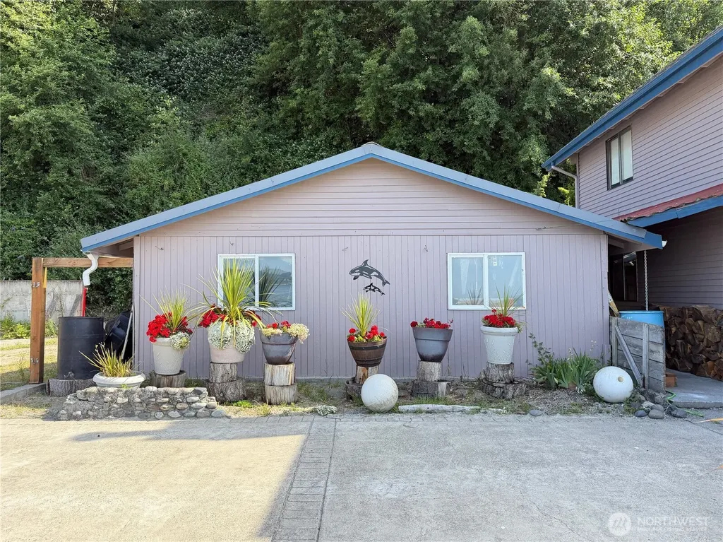 14 H South Beach Drive Hat Island WA 98206