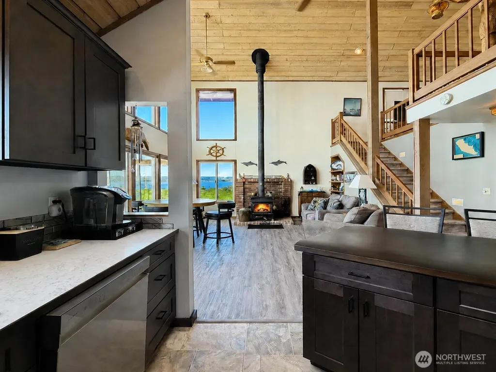 14 H South Beach Drive Hat Island WA 98206