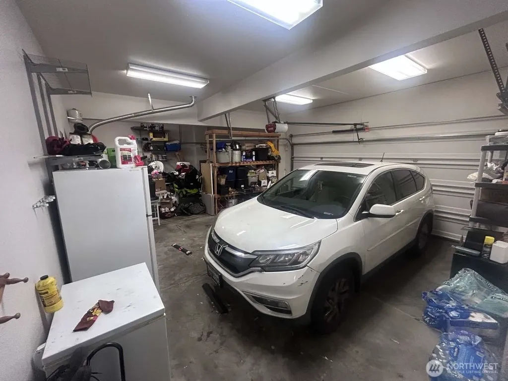 437 20th Street NW Puyallup WA 98371