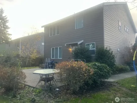 437 20th Street NW Puyallup WA 98371