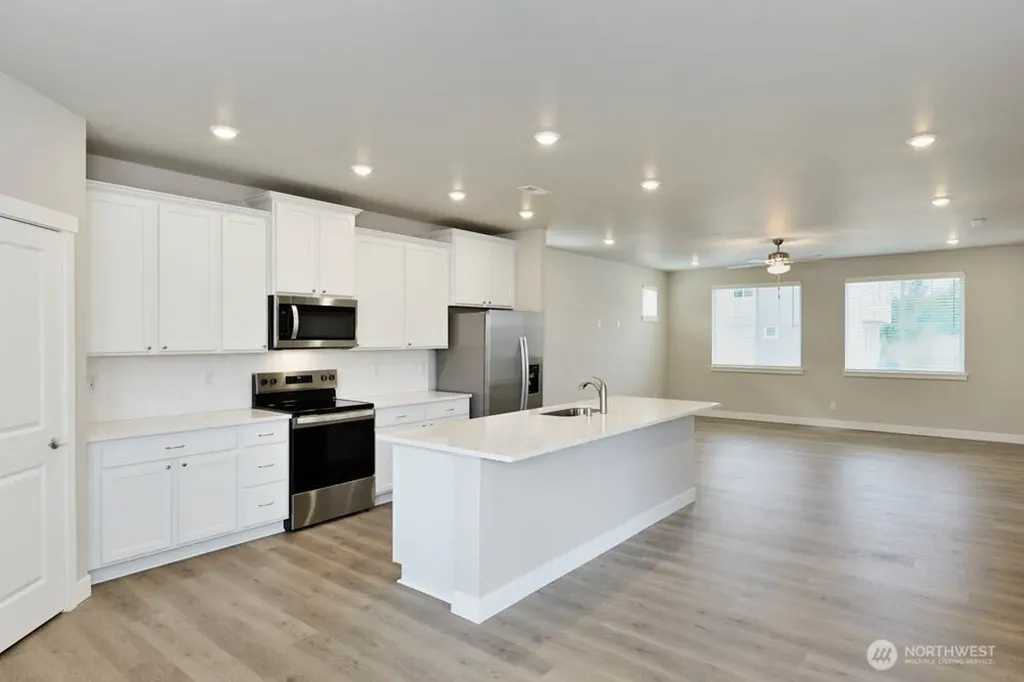 8741 151st Street E Puyallup WA 98375
