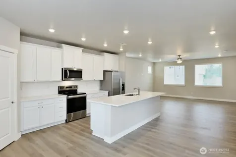 8741 151st Street E Puyallup WA 98375