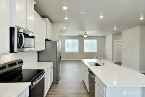 8741 151st Street E Puyallup WA 98375