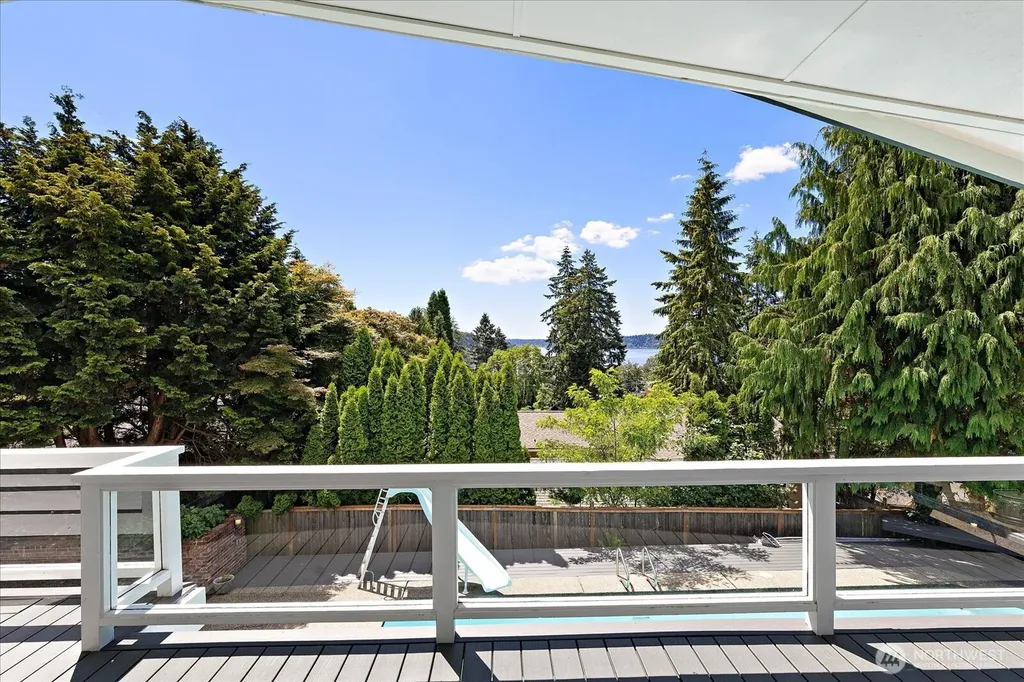 18226 62nd Avenue NE Kenmore WA 98028