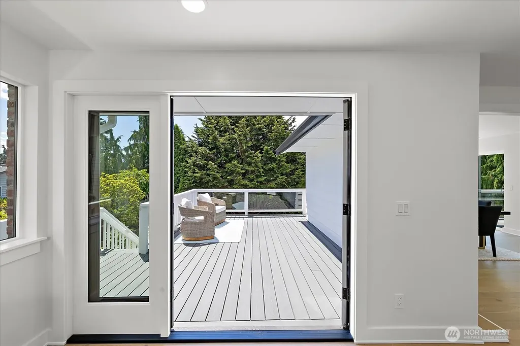 18226 62nd Avenue NE Kenmore WA 98028