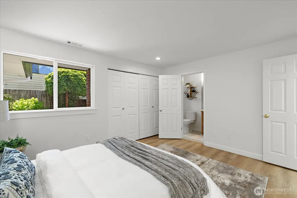 18226 62nd Avenue NE Kenmore WA 98028