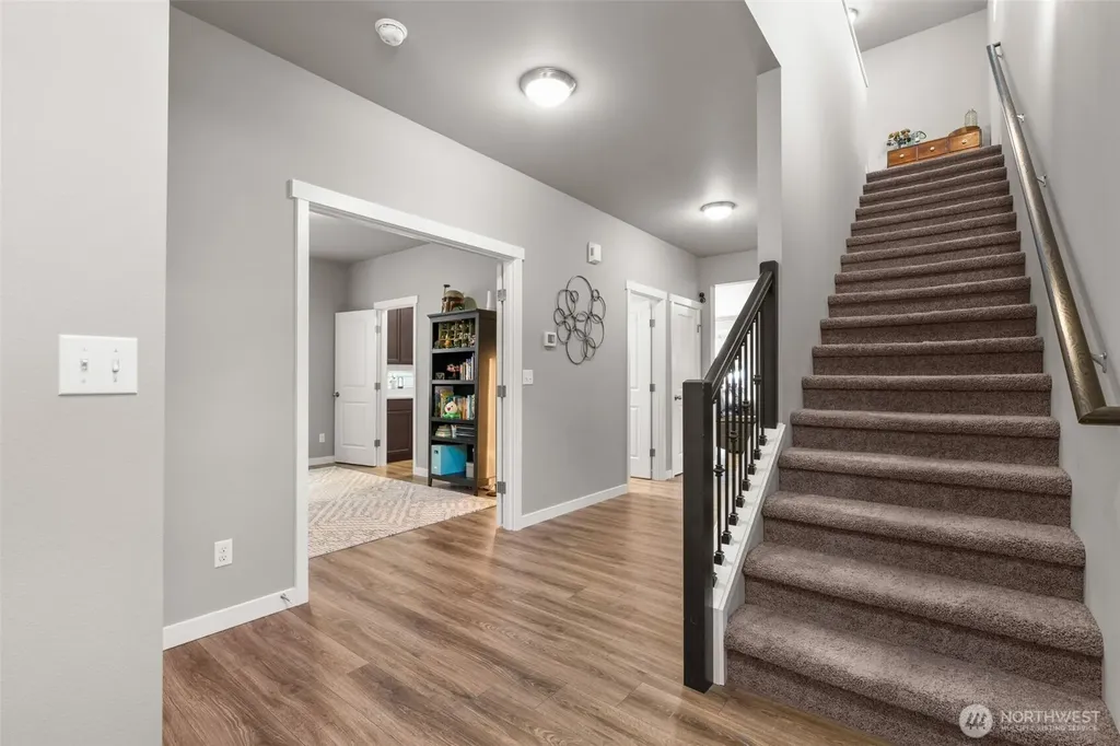 16208 78th Avenue Ct E Puyallup WA 98375