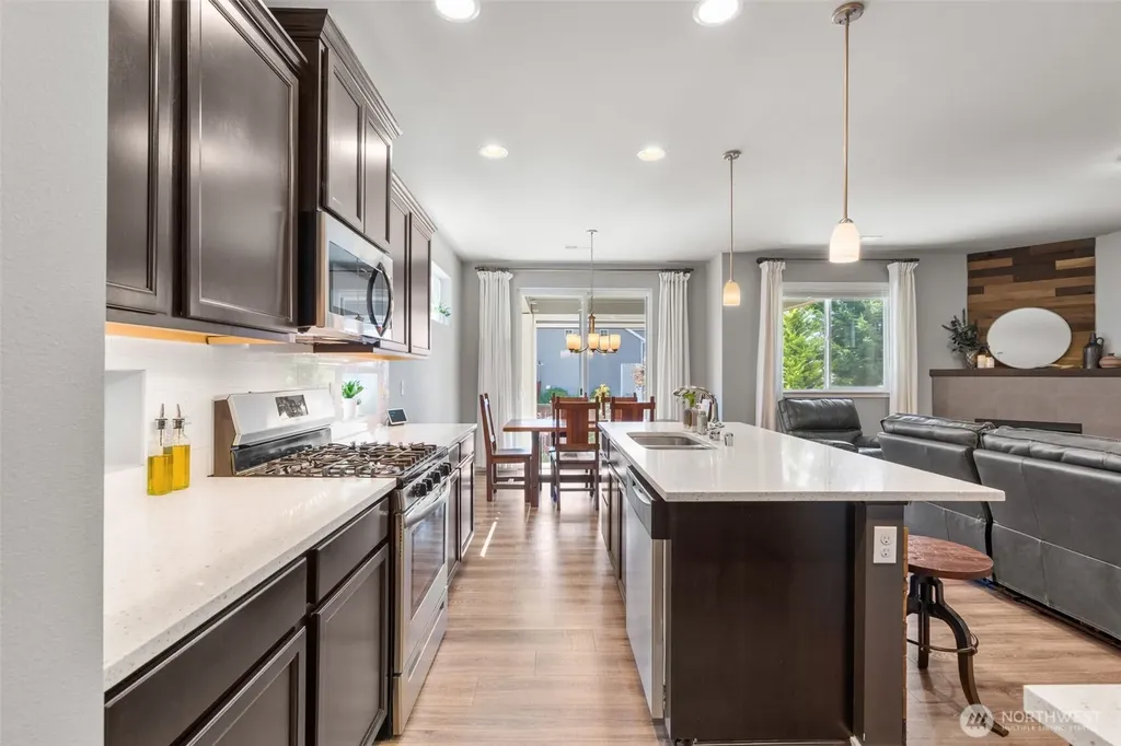 16208 78th Avenue Ct E Puyallup WA 98375