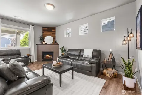 16208 78th Avenue Ct E Puyallup WA 98375