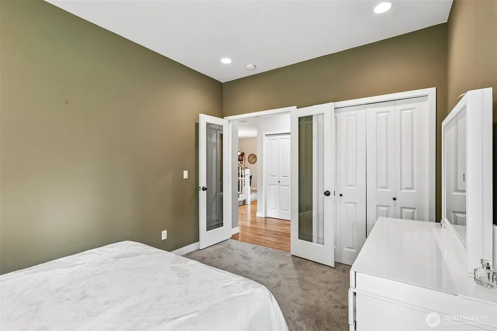 2001 263rd Lane SE Sammamish WA 98075