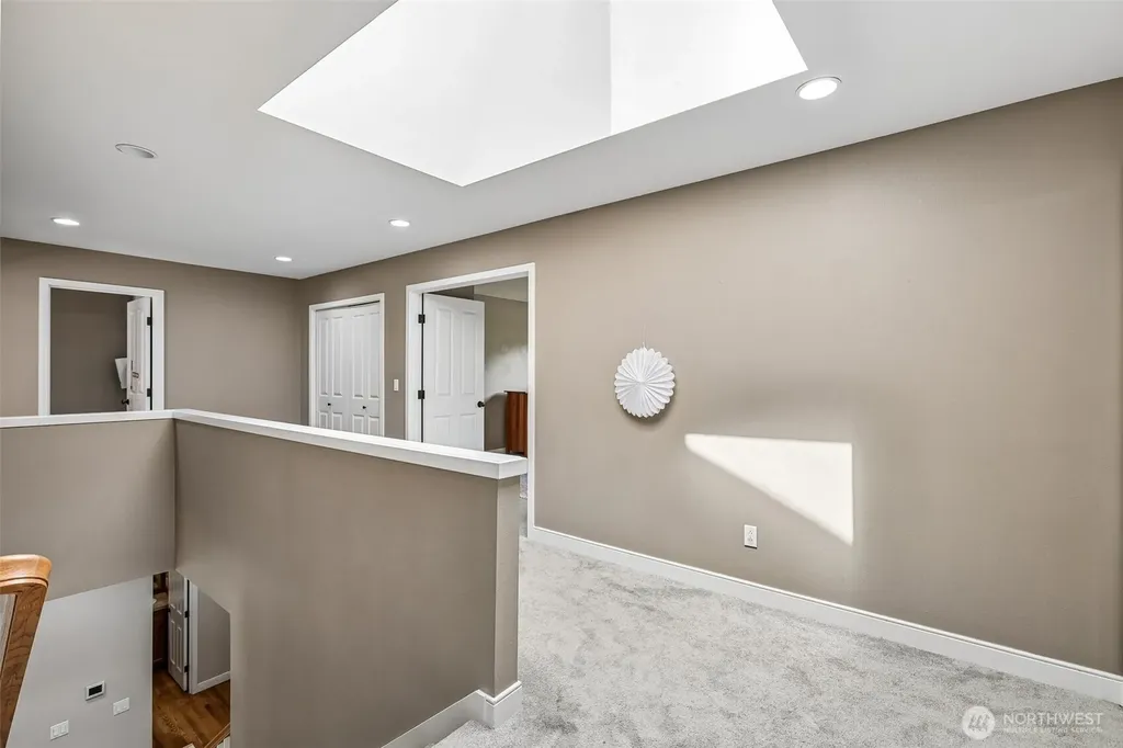 2001 263rd Lane SE Sammamish WA 98075