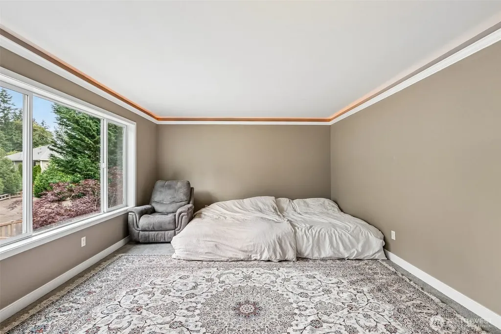 2001 263rd Lane SE Sammamish WA 98075