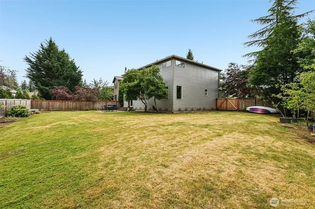 2001 263rd Lane SE Sammamish WA 98075
