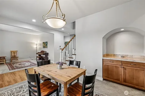 2001 263rd Lane SE Sammamish WA 98075