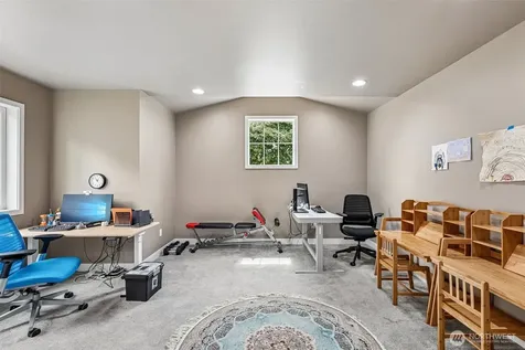 2001 263rd Lane SE Sammamish WA 98075