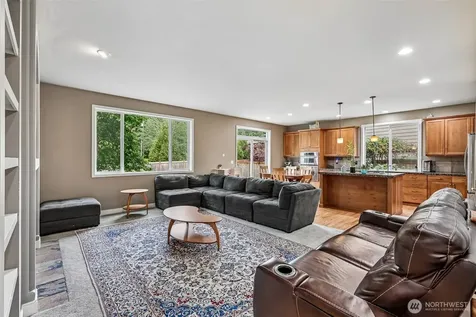 2001 263rd Lane SE Sammamish WA 98075