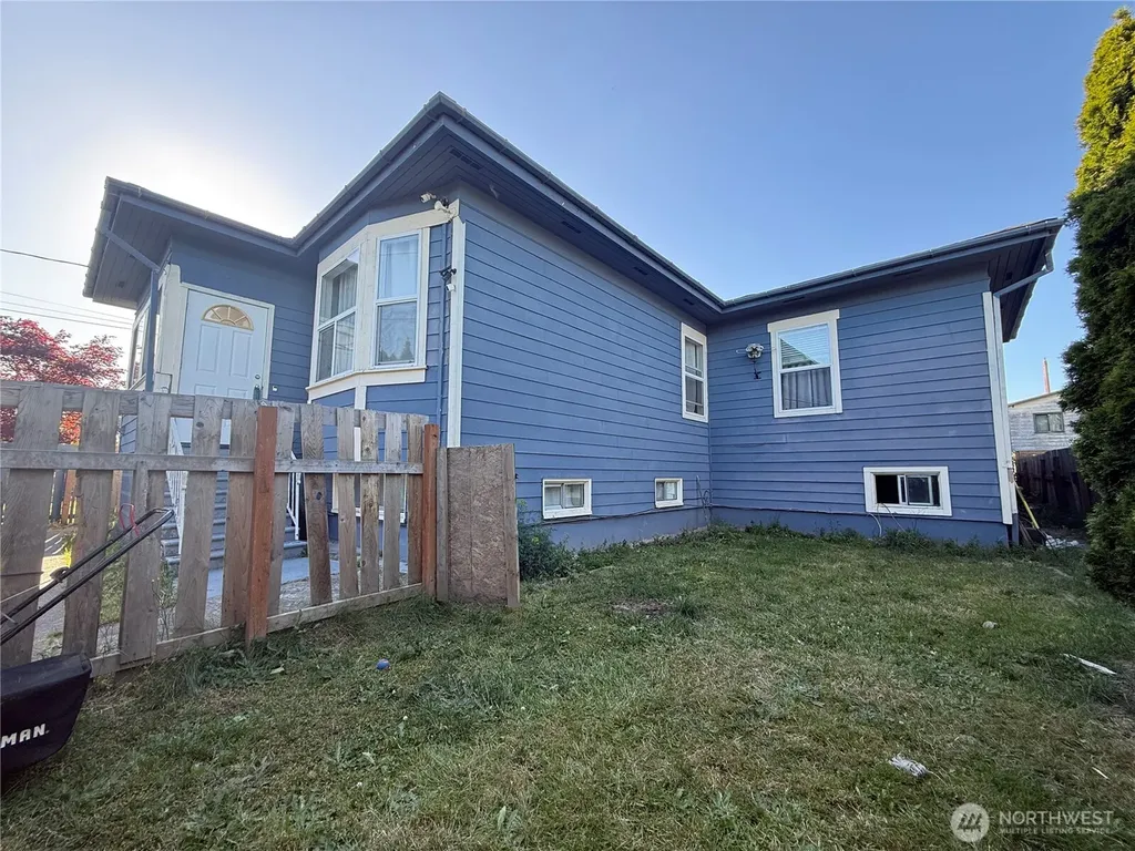 3926 S Warsaw Street Seattle WA 98118