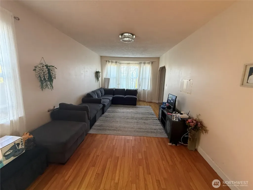 3926 S Warsaw Street Seattle WA 98118