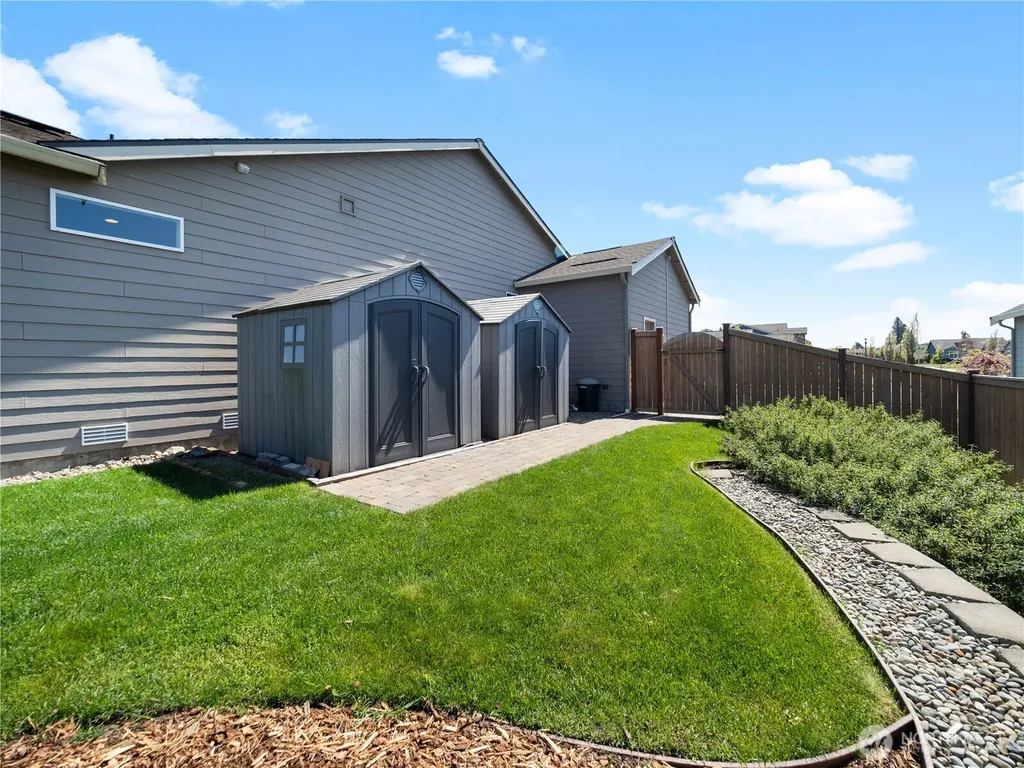 3373 Fisk Avenue Enumclaw WA 98022