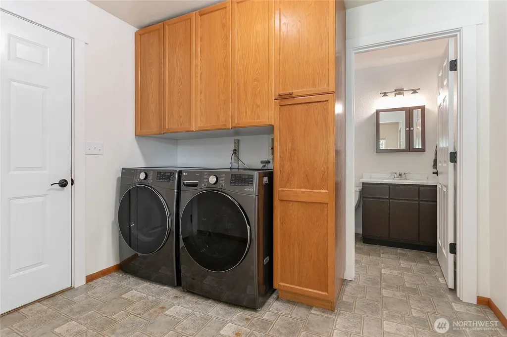 7506 Woodland Road Ferndale WA 98248